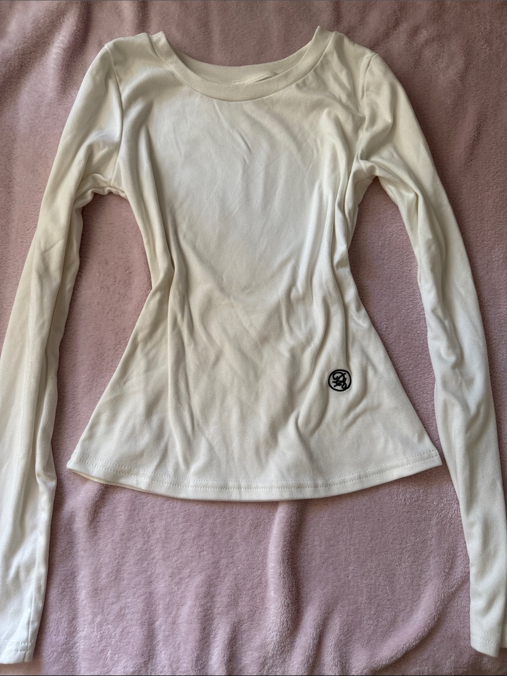 🤍 Long-Sleeve Scoop Neck Women's Top - White